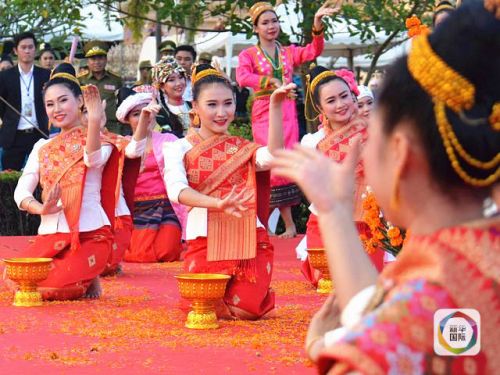 10月28日，2018“老挝旅游年”在首都万象拉开帷幕。（新华社发）